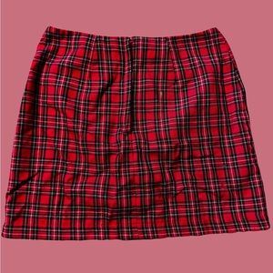 Plaid le chateau mini skirt 🌺